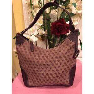 DOONEY AND BOURKE SIGNATURE DB HOBO BAG PURSE (pu180